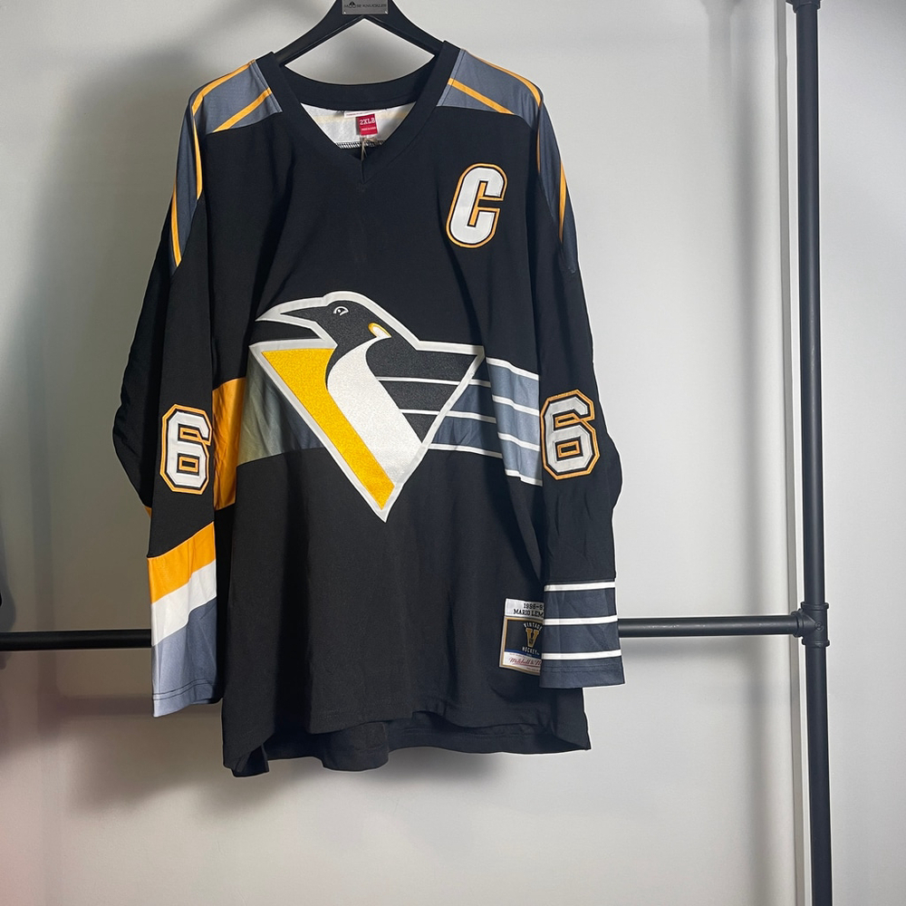 Men's Mitchell Ness Pittsburgh Penguins Lemieux Jersey size 2XLB or 3XLB